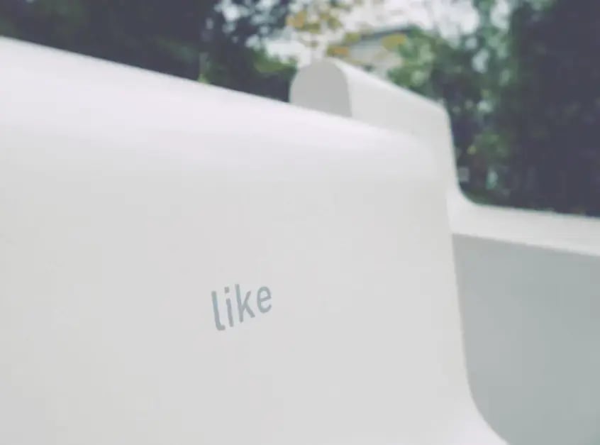 Sculpture with text like on it