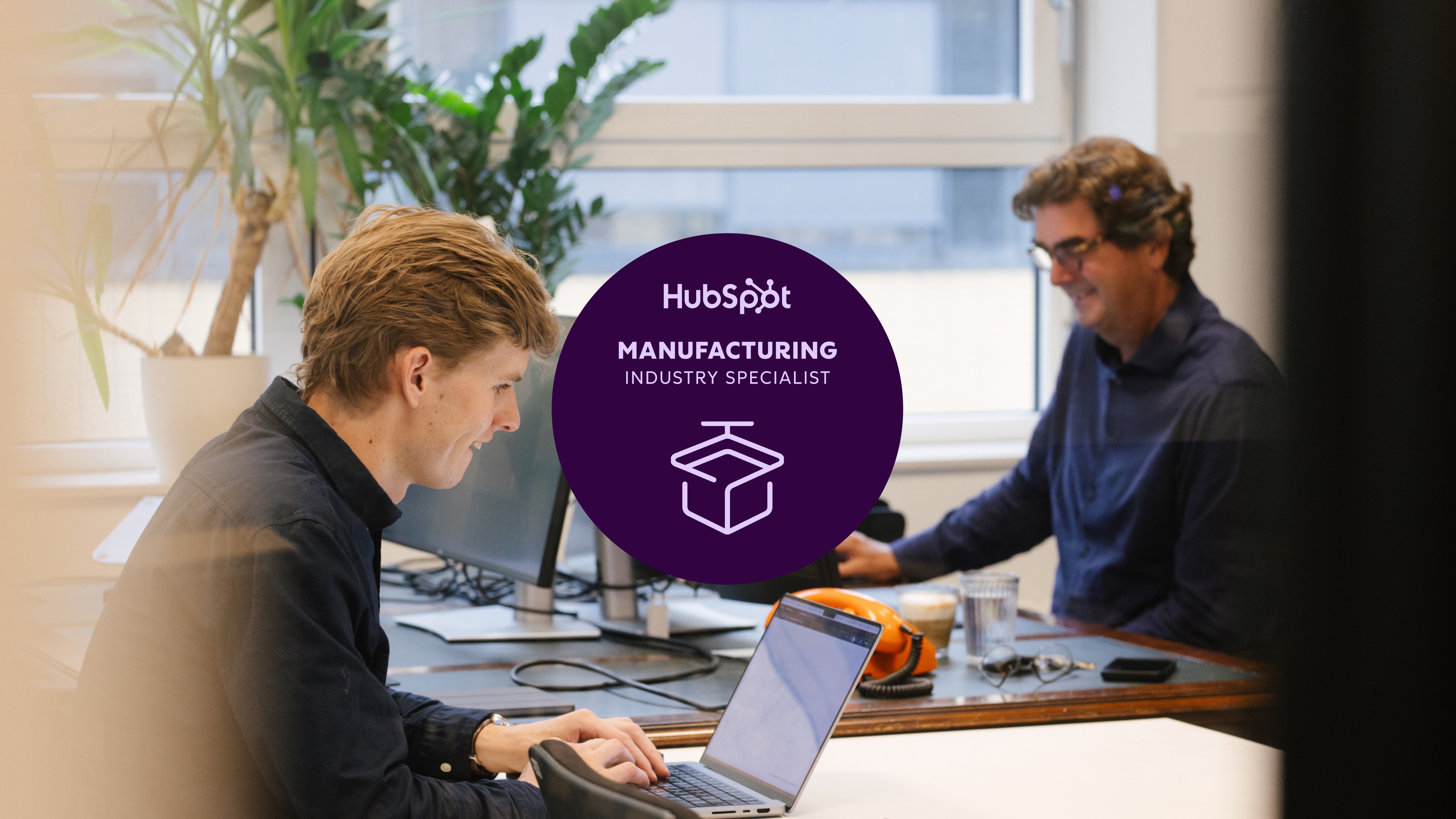 Maak industry badge HubSpot